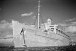 SS Queen Mary in her grey/white war paint at Greenock on August 28, 1944. Photo: R. G. G. Coote. Imperial War Museums A 25913