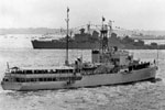 Royal Yacht Surprise passes the Swedish cruiser Gota Lejon. Image from Ray Holden